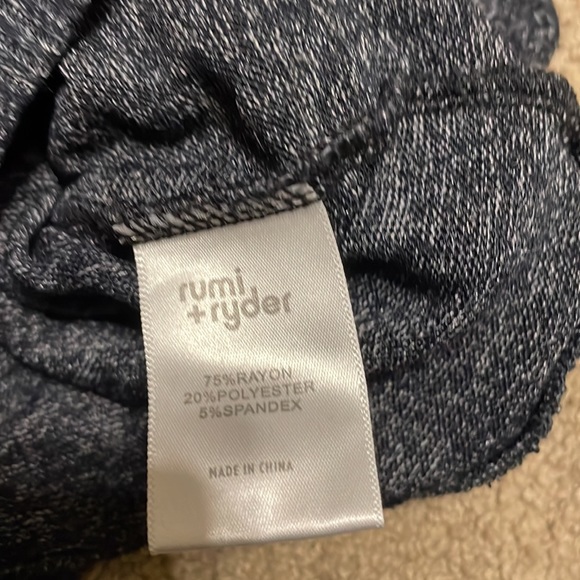 Dreamy Soft Lightweight Sweater - Picture 4 of 5